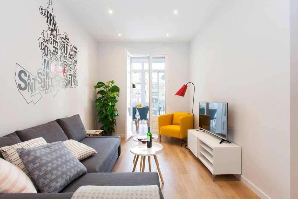 Perfectly Located 4Bed 4Bath Apartment In Barcelona 3 1 Екстериор снимка
