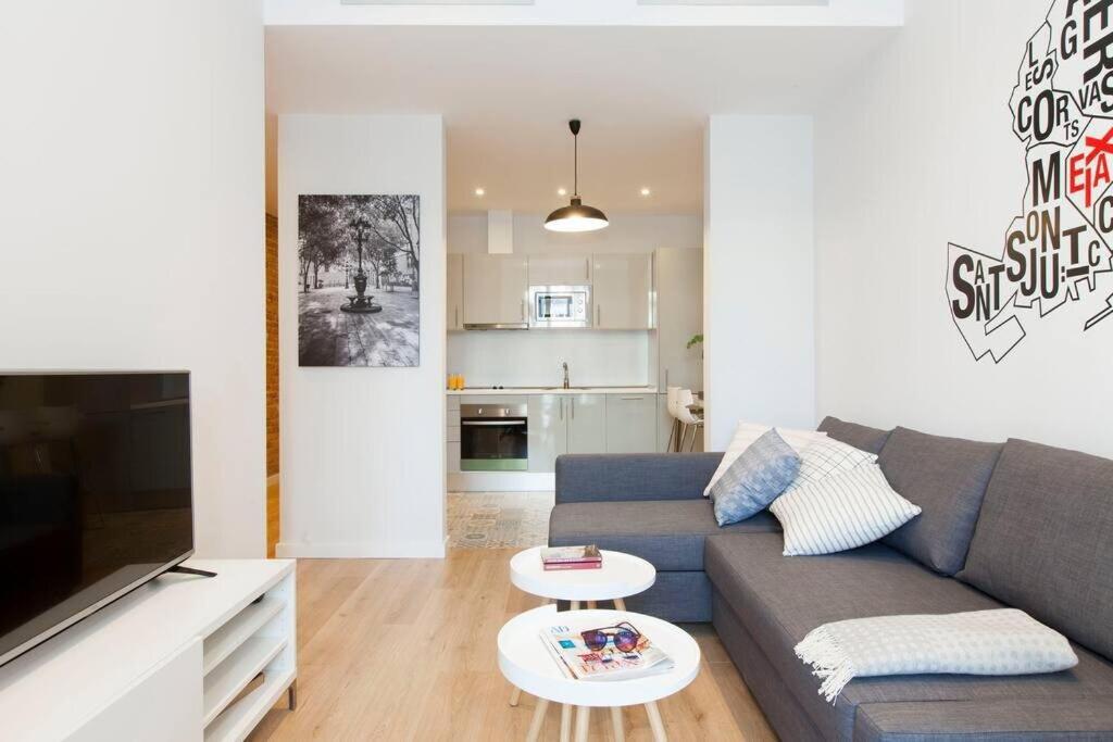 Perfectly Located 4Bed 4Bath Apartment In Barcelona 3 1 Екстериор снимка