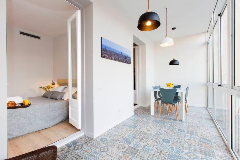 Perfectly Located 4Bed 4Bath Apartment In Barcelona 3 1 Екстериор снимка